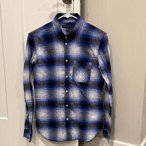 American Eagle Outfitters Blue, White & Black Plaid Button-Up Shirt